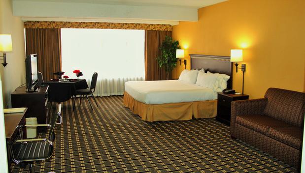 Images Holiday Inn Express & Suites Lexington-Hwy 378, an IHG Hotel