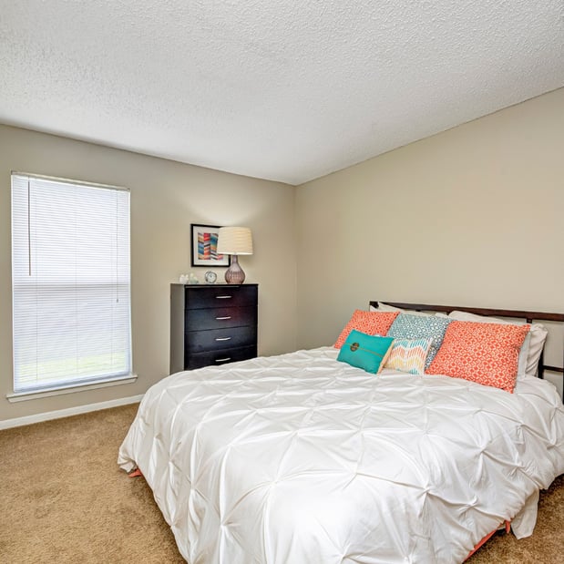 Images Trails at Lakeside