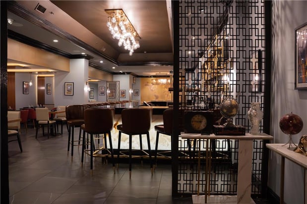 Images The Roslyn, Tapestry Collection by Hilton