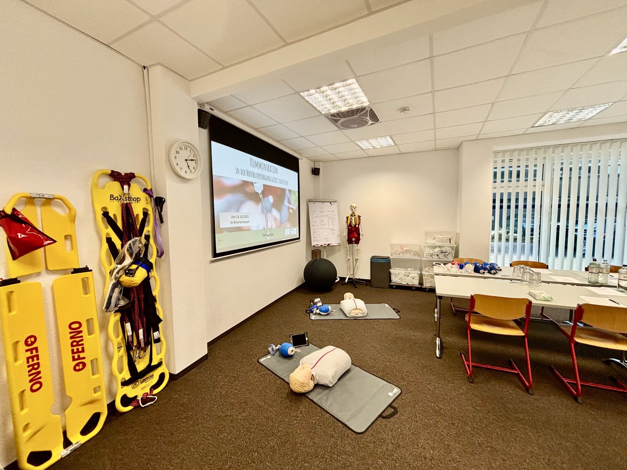 Bilder Erste Hilfe Kurs Bremerhaven, Rettungsanker Rettungsdienstschule