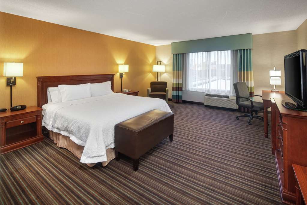 Images Hampton Inn & Suites by Hilton Toronto Airport