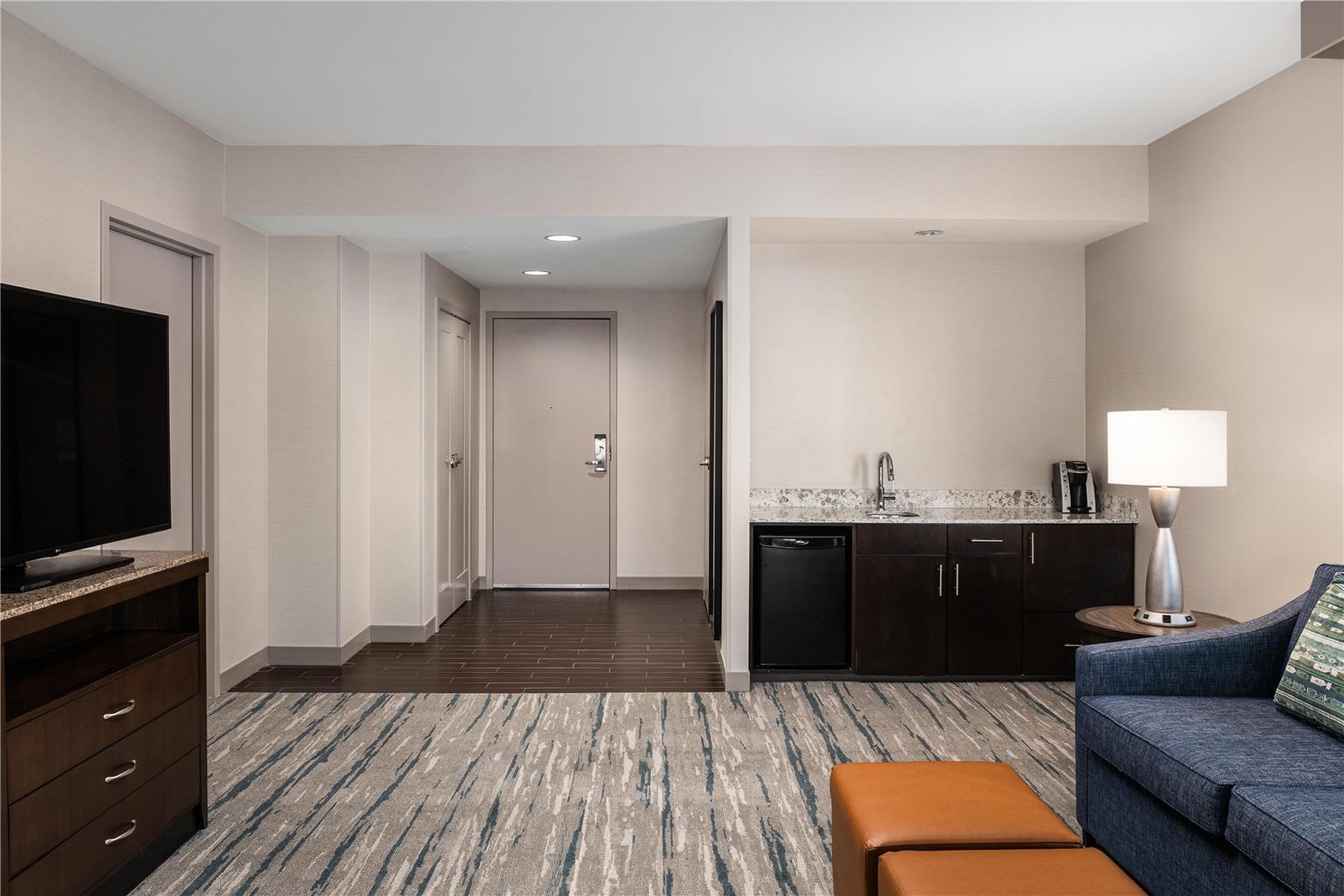 Guest room