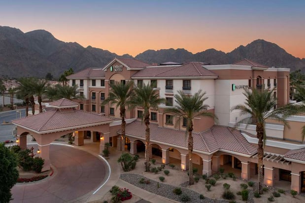 Images Embassy Suites by Hilton    La Quinta Hotel & Spa