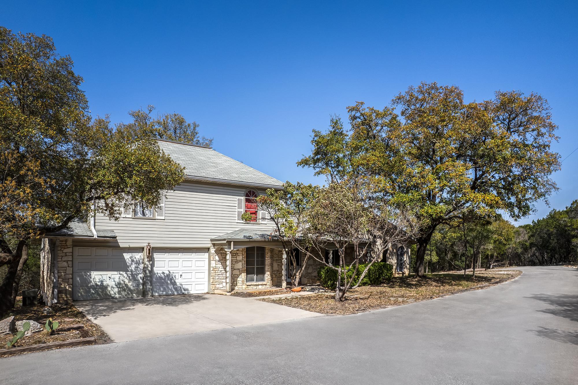 Schulte Roofing&rsquo;s San Antonio office  &mdash; friendly local team. San Antonio's most trusted roofing company.