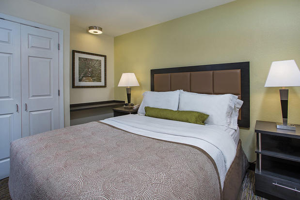 Images Candlewood Suites Louisville Airport by IHG