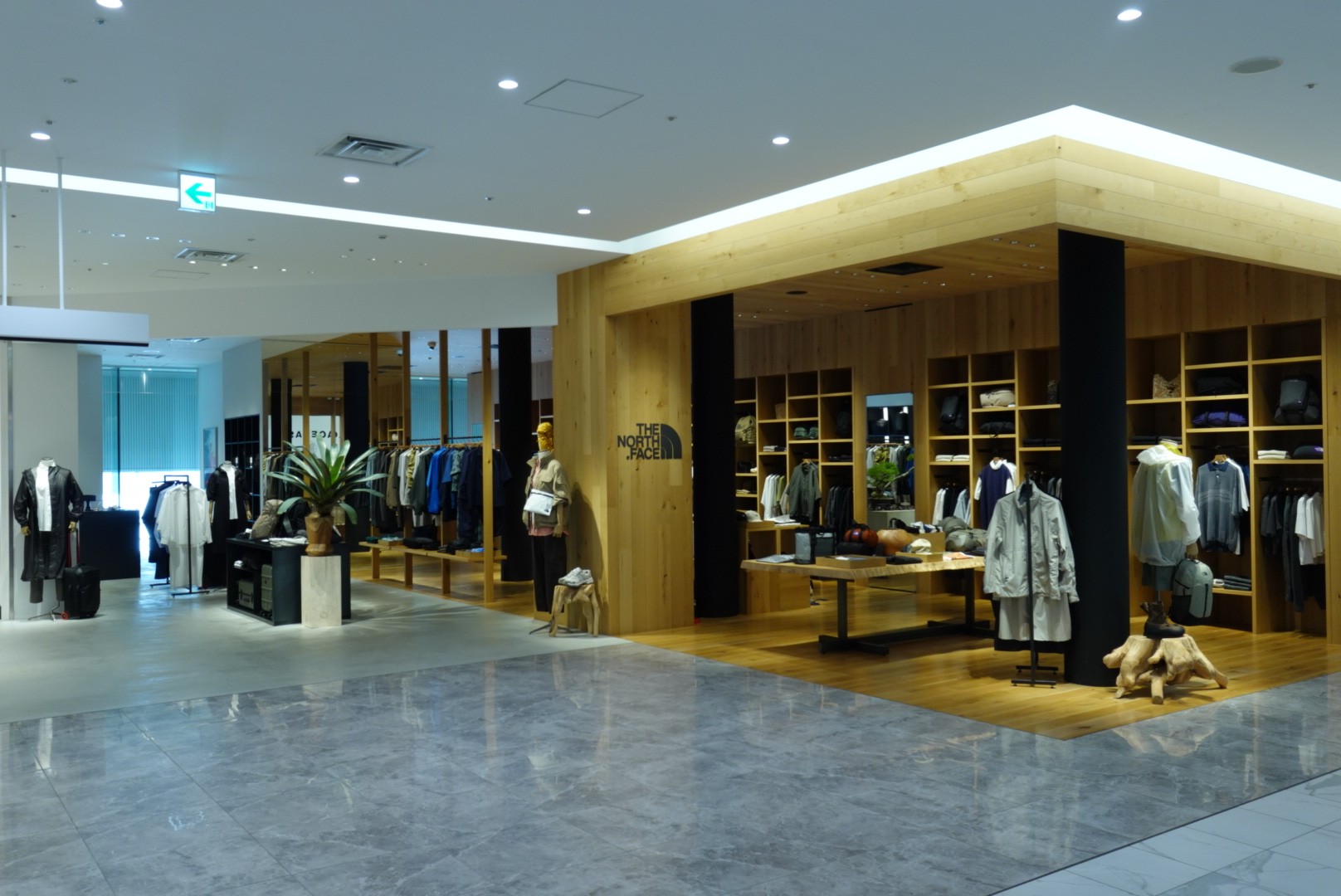 Images THE NORTH FACE UNLIMITED (ザ・ノース・フェイス アンリミテッド) 心斎橋PARCO