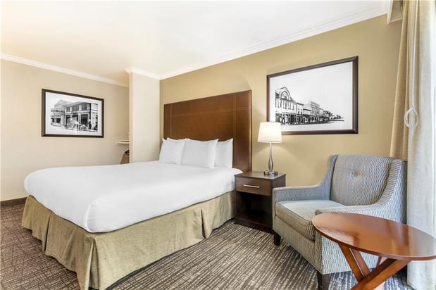 Images Best Western Plus Garden Court Inn