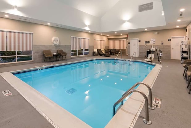 Images Hampton Inn & Suites Chicago/Hoffman Estates