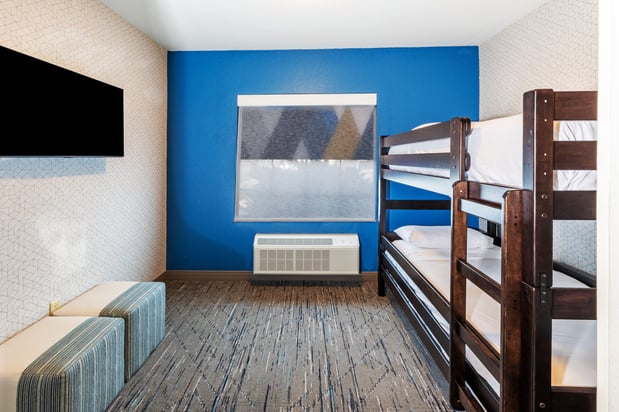 Images Holiday Inn Express & Suites Tulsa S Broken Arrow Hwy 51 by IHG