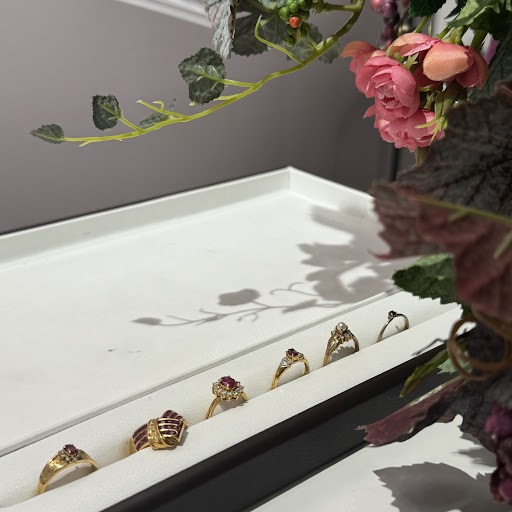 Images 買取専門店  KOMEHYO  (コメ兵)  広島三越