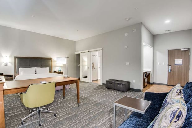 Images Hampton Inn & Suites Dallas/Ft. Worth Airport South