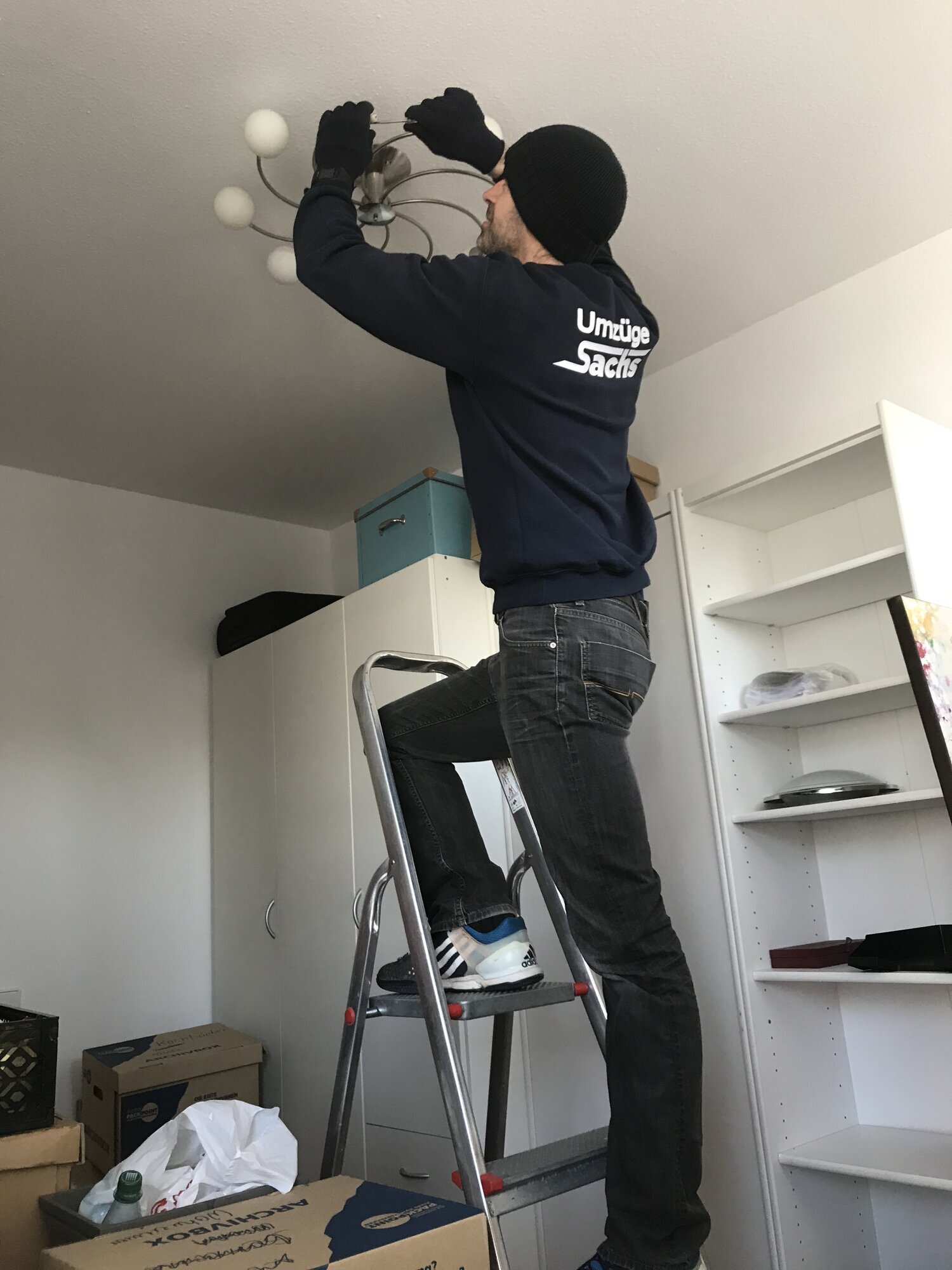 Umzüge Sachs, Burgfarrnbacher Straße 166 in Nürnberg