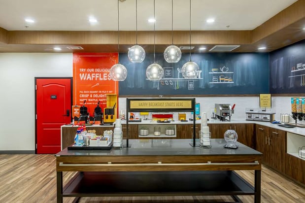 Images Hampton Inn & Suites Cleburne