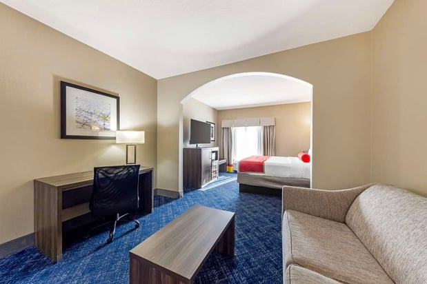 Images Best Western Plus Midwest City Inn & Suites
