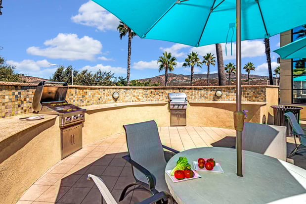 Images Camden Old Creek Apartments