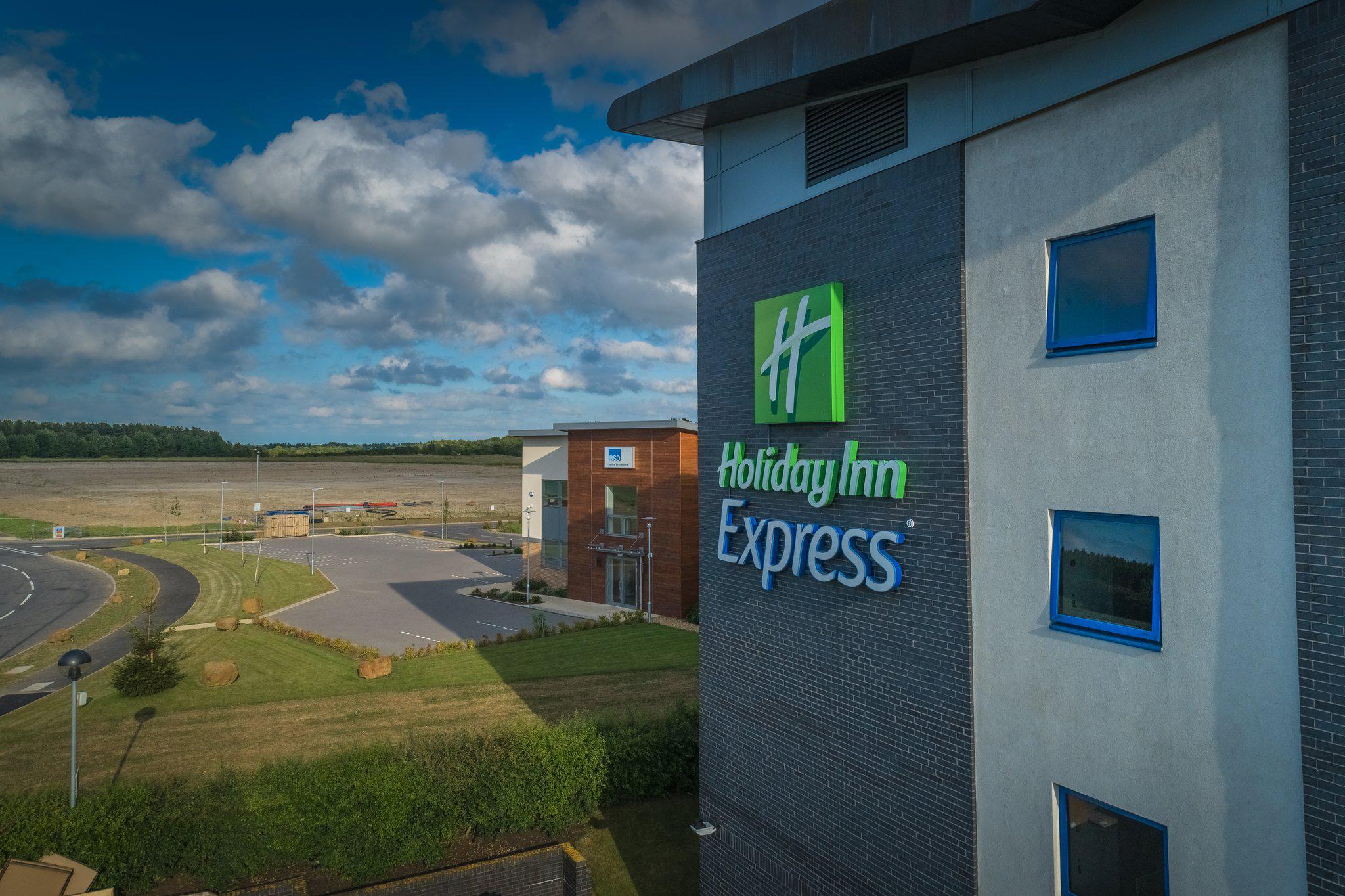 Images Holiday Inn Express Kettering, an IHG Hotel