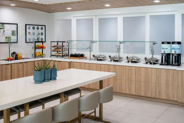 Images Hilton Garden Inn Orlando Airport