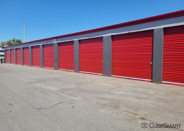 Images CubeSmart Self Storage