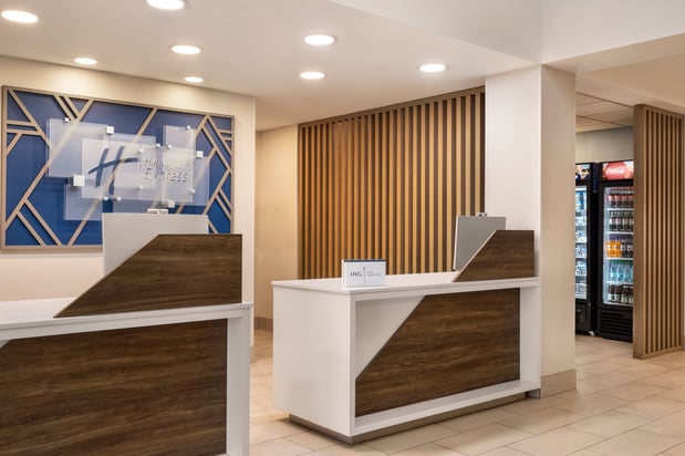Images Holiday Inn Express Syracuse Airport by IHG