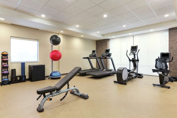 Images Home2 Suites by Hilton Portland Airport OR