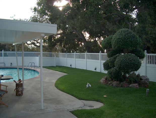 Images Practic Vinyl Fencing- Rosemead