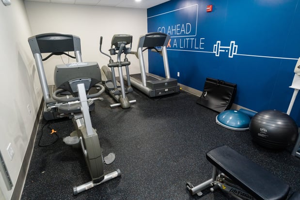 Images Holiday Inn Express & Suites Kodak East-Sevierville by IHG
