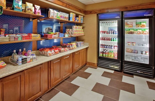 Images Hampton Inn & Suites Hemet