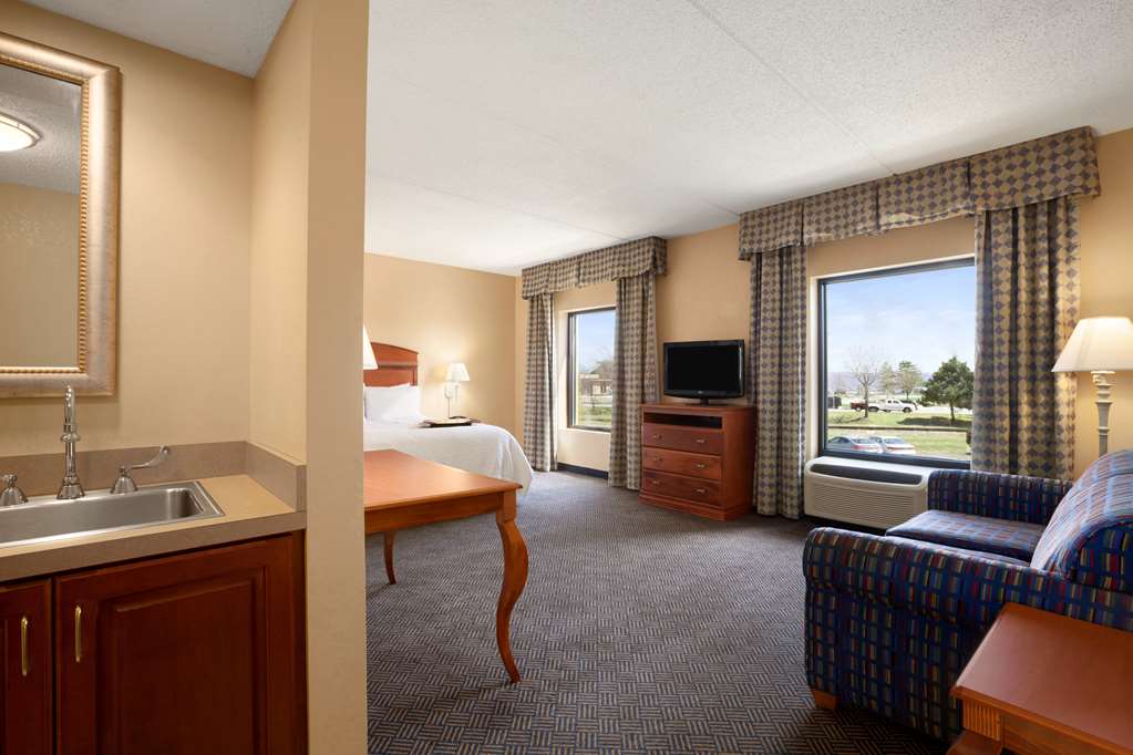 Guest room