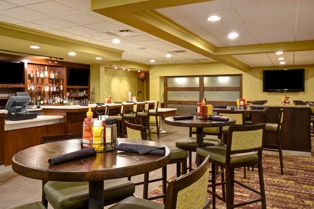 Images Holiday Inn Cincinnati-Riverfront by IHG