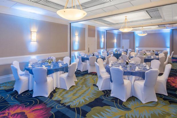 Images Crowne Plaza Virginia Beach Town Center by IHG