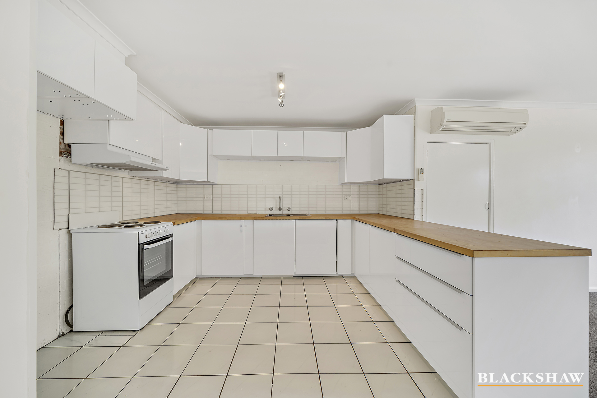 Images Blackshaw Real Estate Queanbeyan & Jerrabomberra
