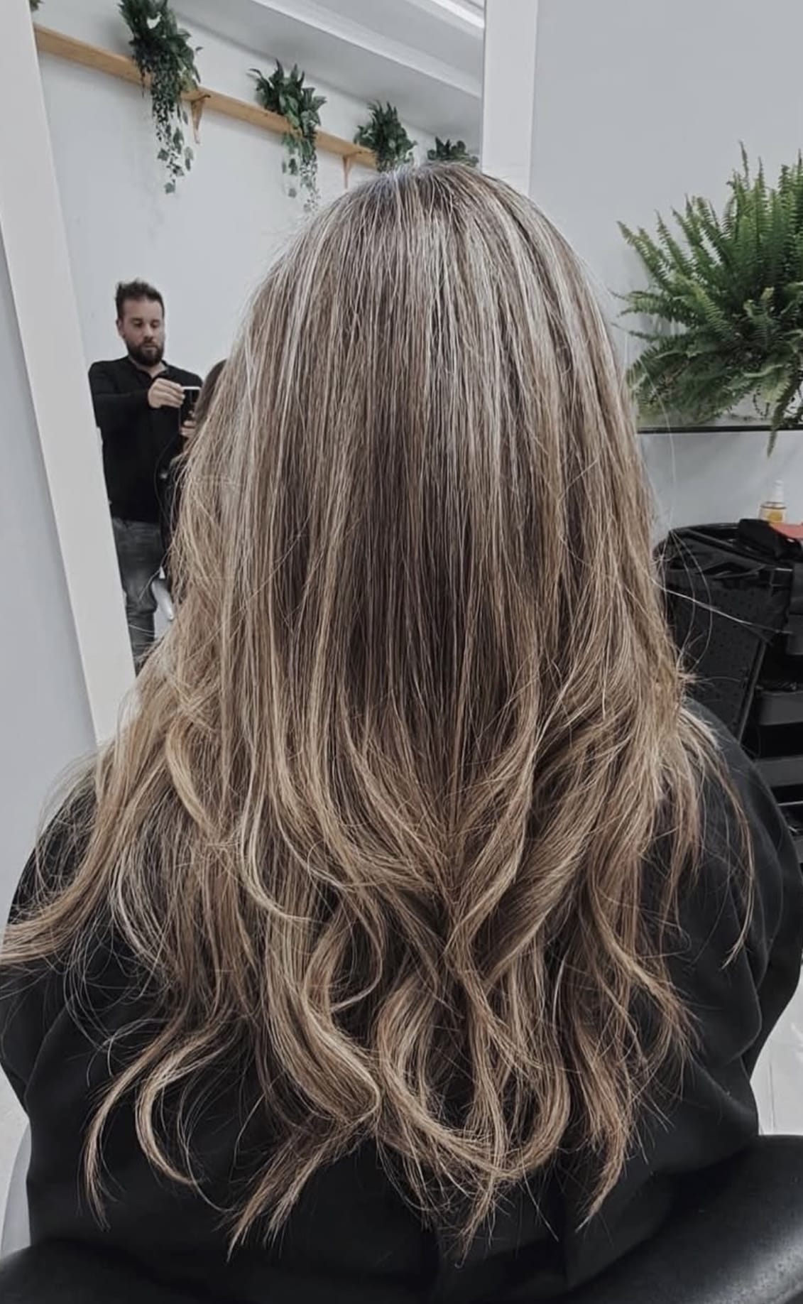 Images Staff Modern Peluquerías Valencia