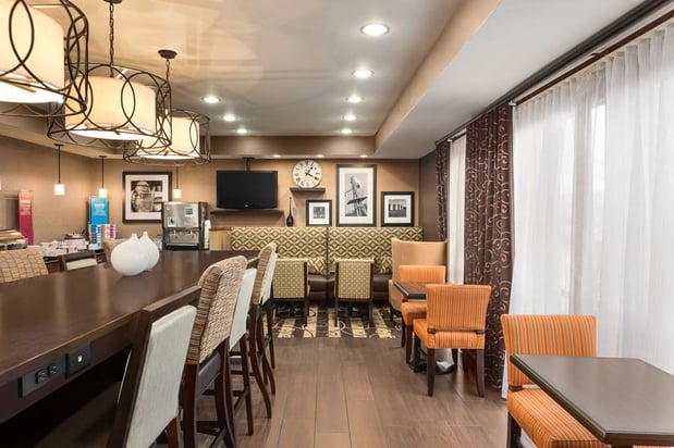 Images Hampton Inn Wichita-East