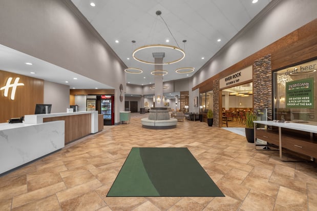 Images Holiday Inn Dubuque/Galena by IHG