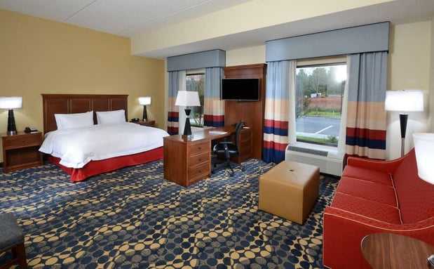 Images Hampton Inn & Suites Lynchburg