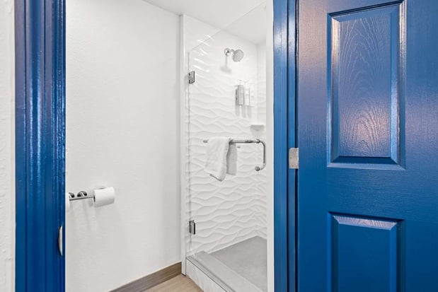 Images Spark by Hilton Oxford