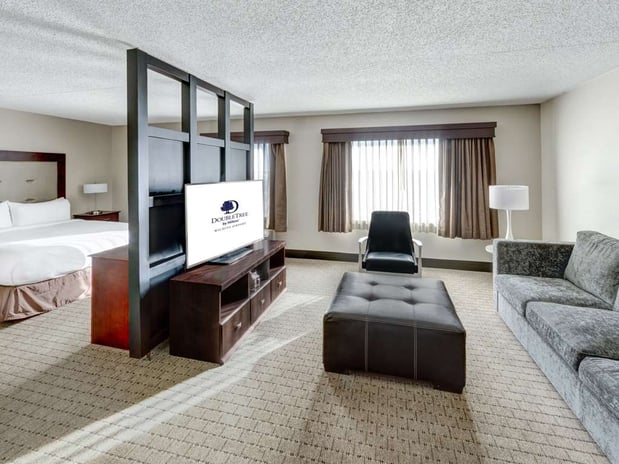 Images DoubleTree by Hilton Hotel Wichita Airport