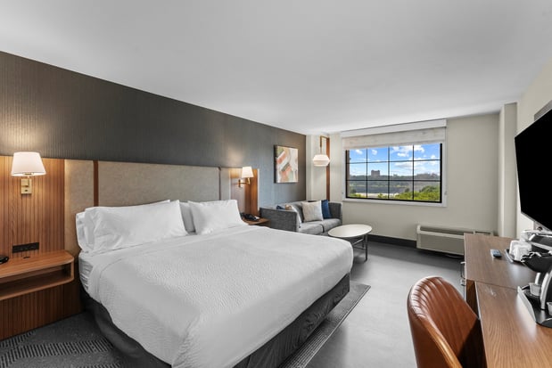 Images Holiday Inn Niagara Falls State Park Entry by IHG