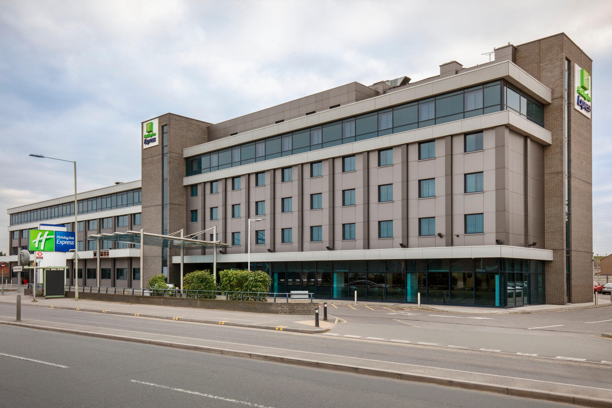 Images Holiday Inn Express London - Heathrow T5, an IHG Hotel