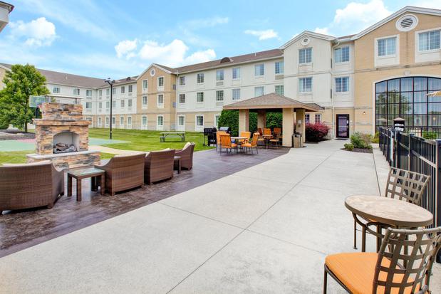 Images Staybridge Suites Cleveland Mayfield Heights Beachwd by IHG