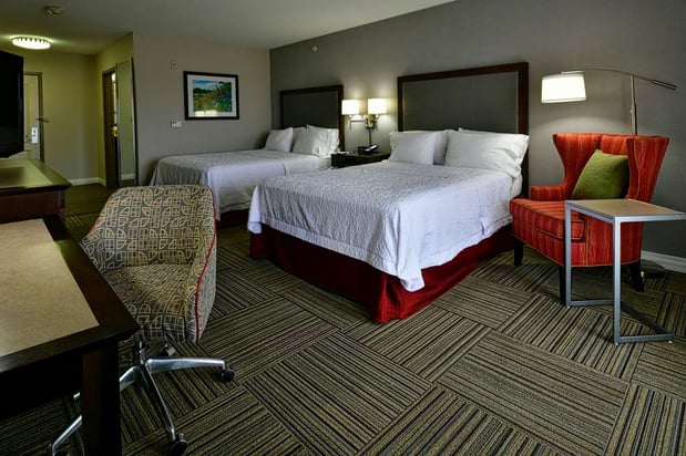Images Hampton Inn & Suites Fredericksburg