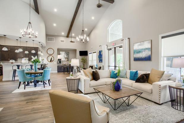 Images Urban Oaks at Conroe