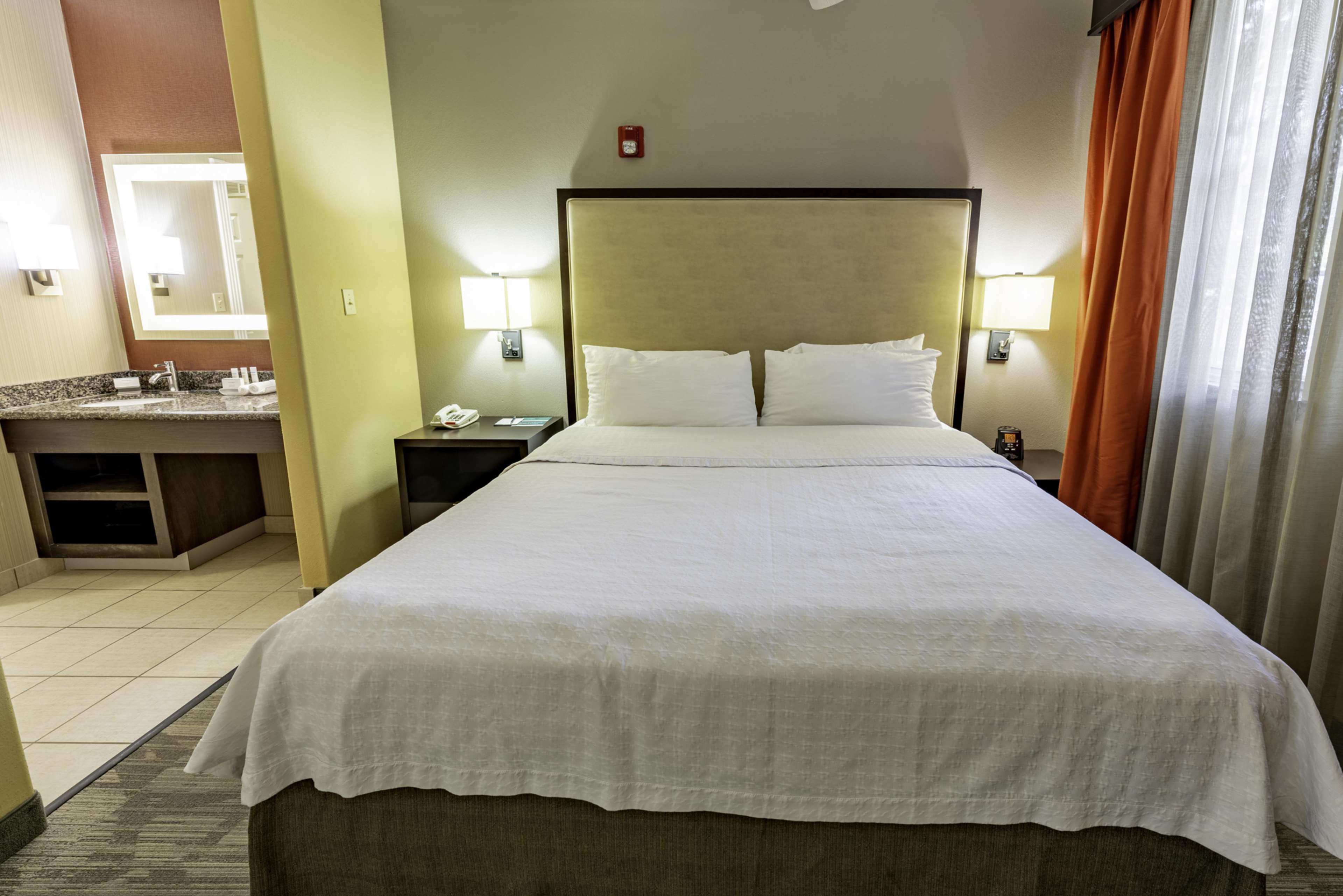 Guest room
