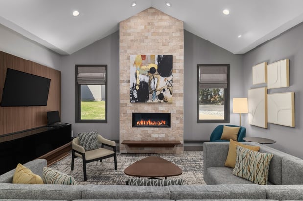 Images Holiday Inn Coralville - Iowa City by IHG