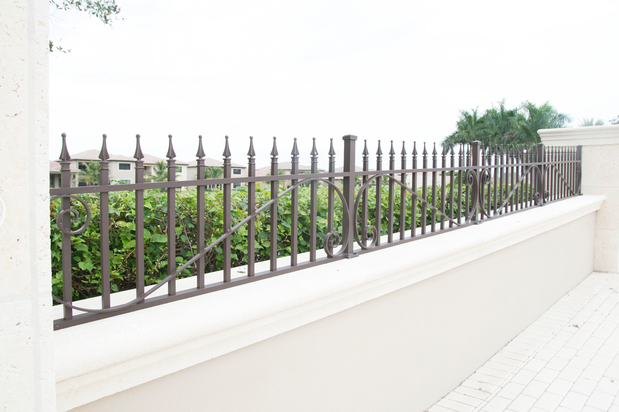 Images Screen Builders