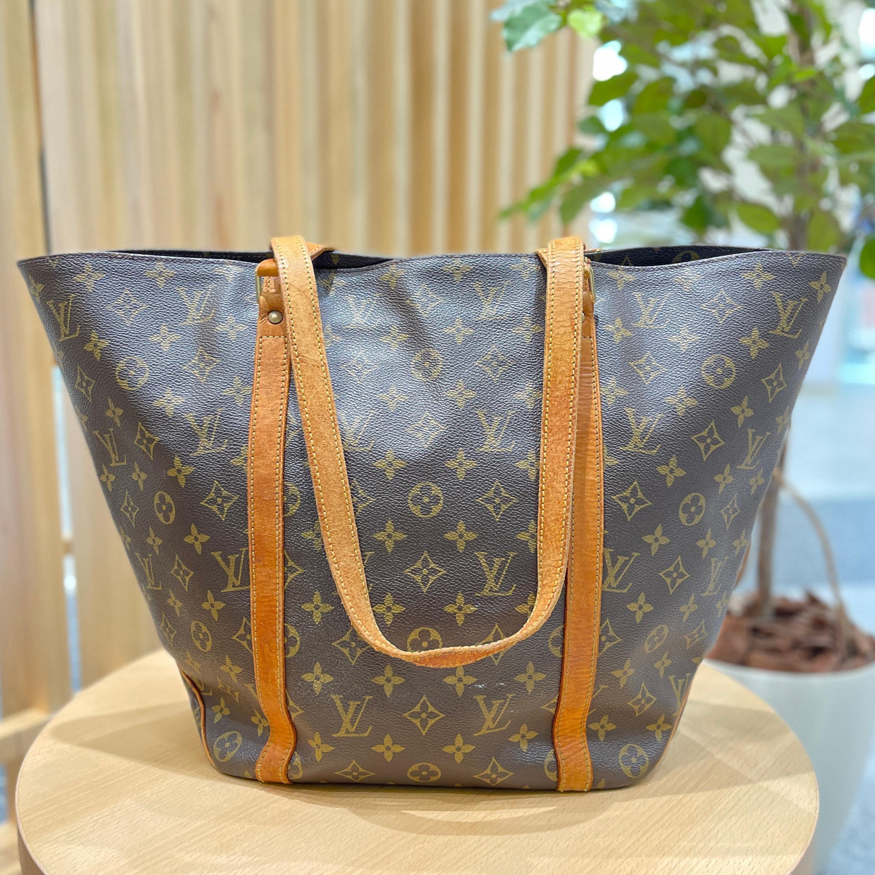 Images KOMEHYO（コメ兵）買取センターアスピア明石