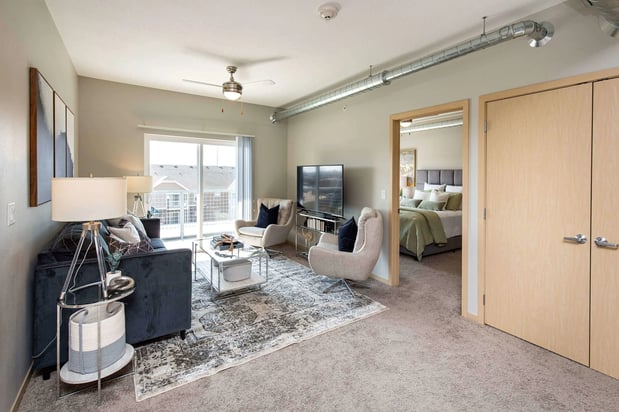 Images Lake Shore Apartments