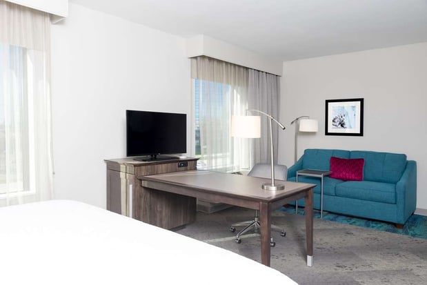 Images Hampton Inn & Suites Chicago Schaumburg