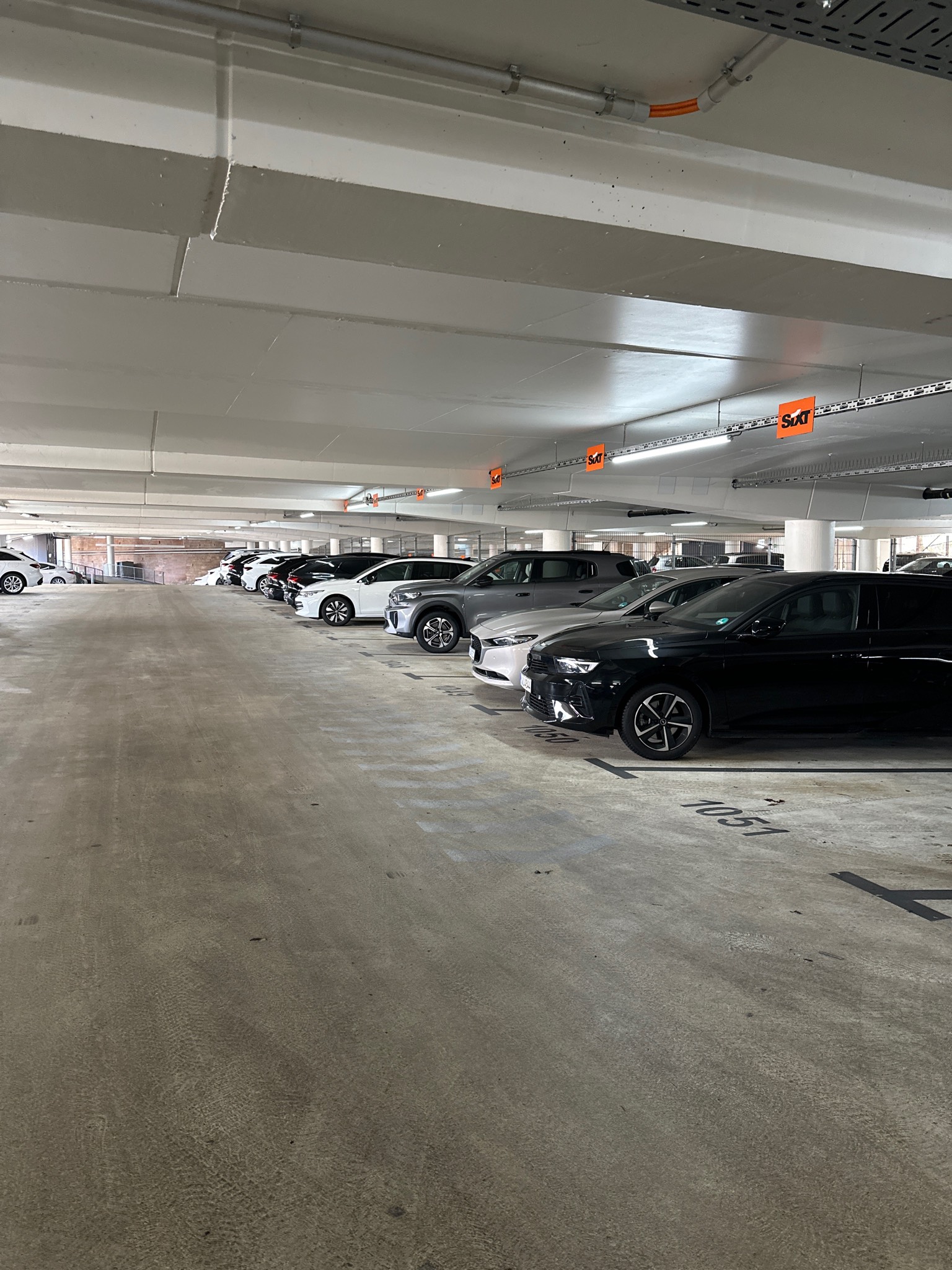 SIXT Autovermietung Mainz City-Port, Binger Str.19/Parkh. HBF in Mainz