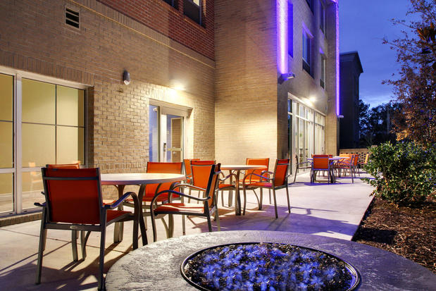Images Holiday Inn Express & Suites Summerville by IHG
